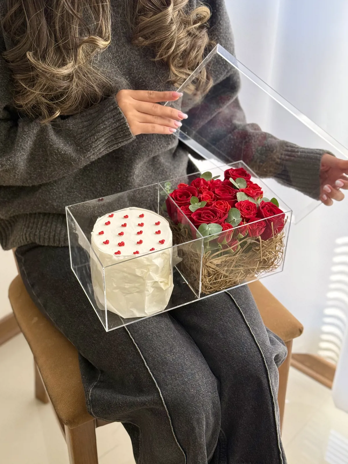 گل و کیک ترکیبی تمام پلکسی