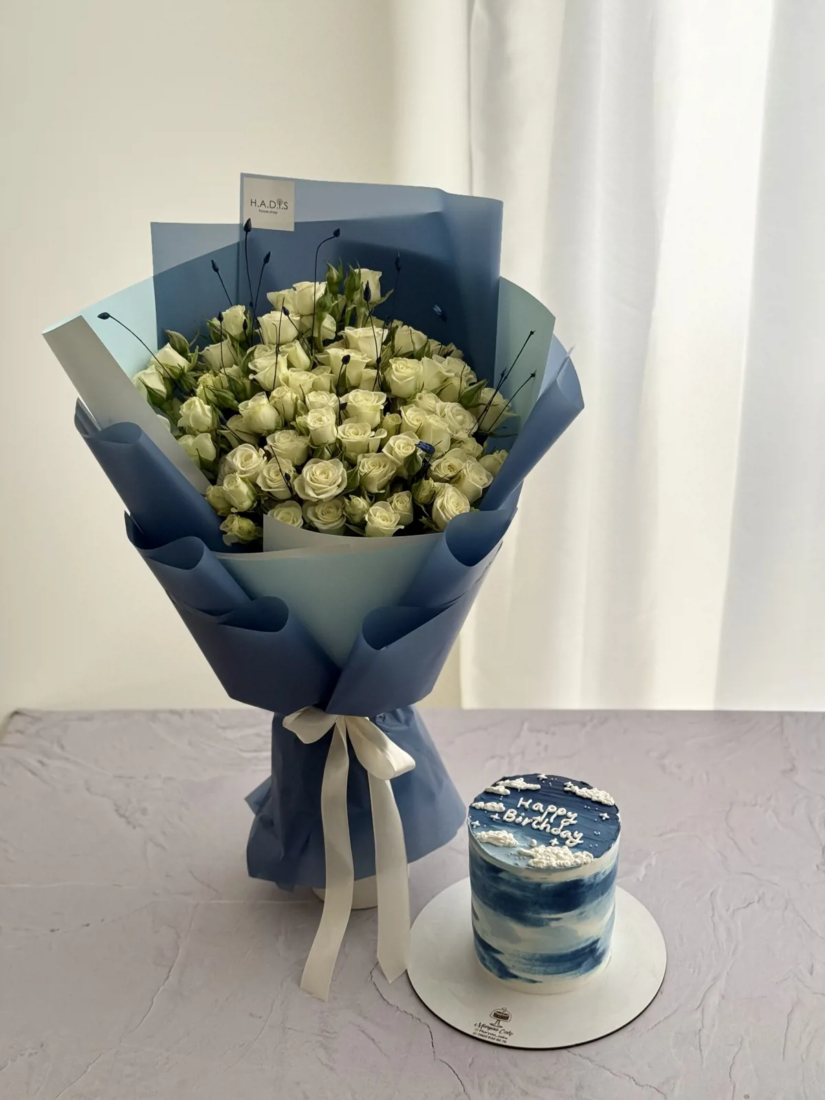 گل و کیک blue sky