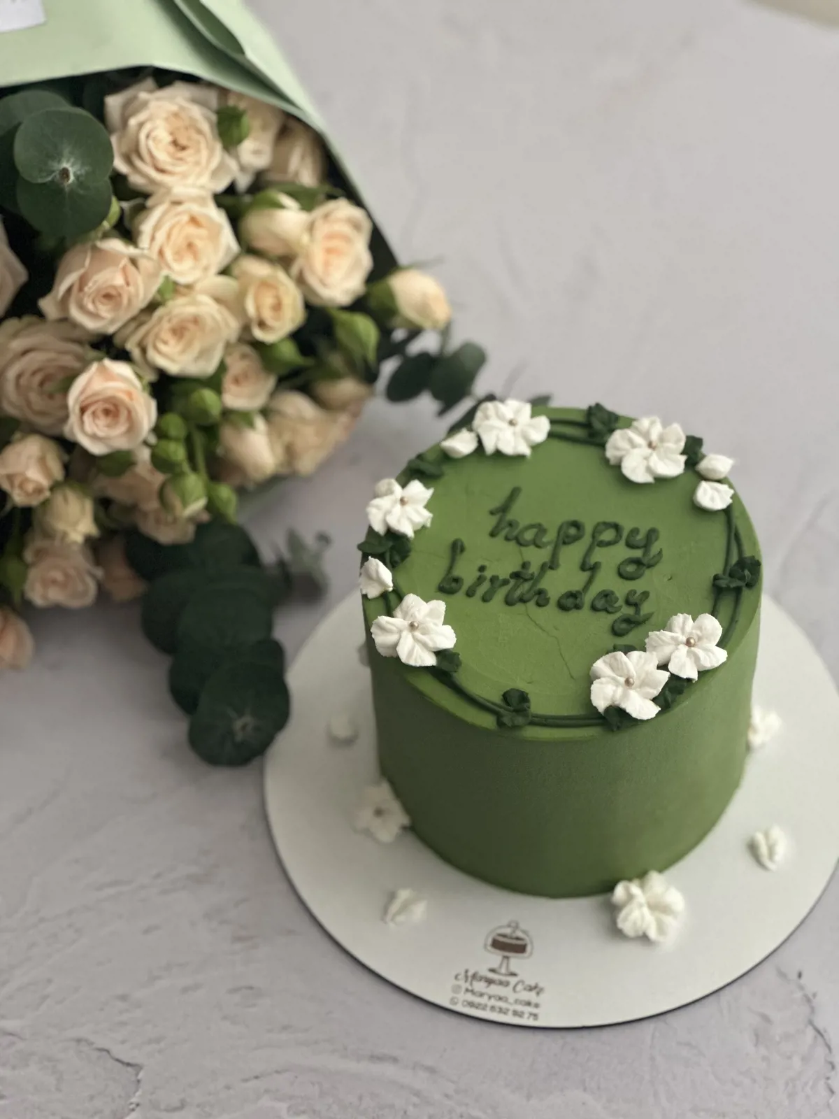 گل و کیک چمنی